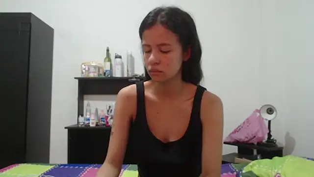 Snapshot of nathaly_jones_ chatting on 05.13.26 nathaly jones online show from 05.13.26