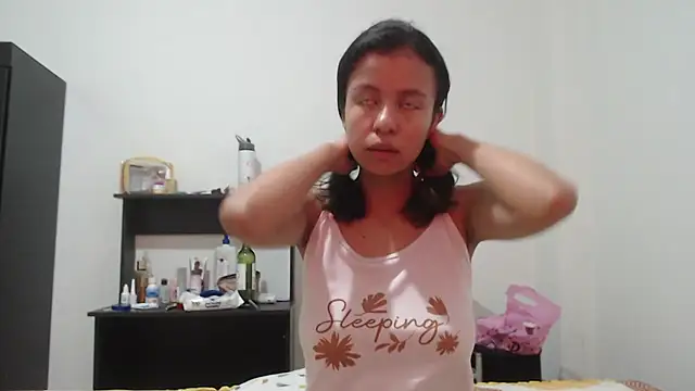 Snapshot of nathaly_jones_ chatting on 05.26.26 nathaly jones online show from 05.26.26