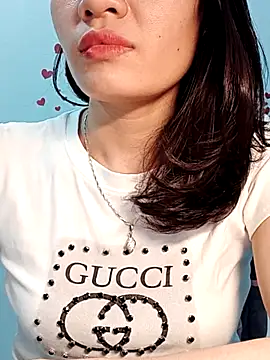 Snapshot of Hinna_x chatting on 03.24.26 Hinna x online show from 03.24.26