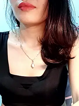 Snapshot of Hinna_x chatting on 04.02.26 Hinna x online show from 04.02.26