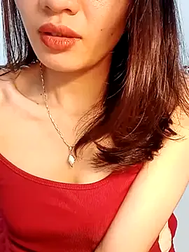 Snapshot of Hinna_x chatting on 04.05.26 Hinna x online show from 04.05.26