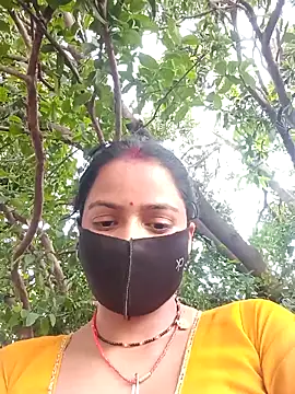Snapshot of kajalbhabhi44 chatting on 05.12.26 kajalbhabhi44 online show from 05.12.26