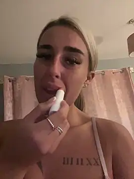 EllieMaeBaby online show from 10.10.25