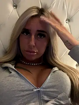 EllieMaeBaby online show from 10.26.25