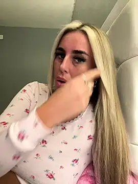 EllieMaeBaby online show from 12.03.25