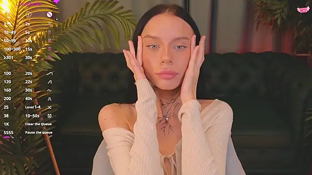 livia starwars online show from 11.15.25