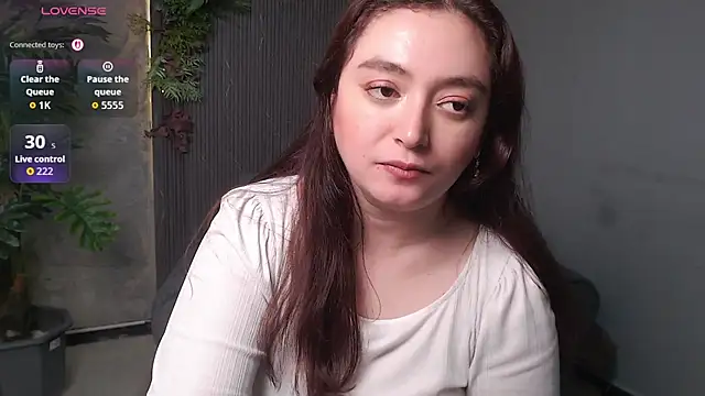 Snapshot of Anaa_Rose chatting on 07.15.26 Anaa Rose online show from 07.15.26