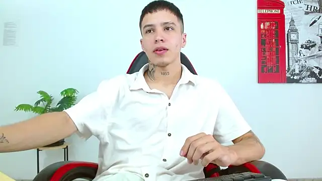 Snapshot of Cumandres18 chatting on 03.16.26 Cumandres18 online show from 03.16.26