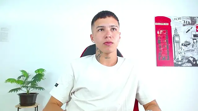 Snapshot of Cumandres18 chatting on 03.25.26 Cumandres18 online show from 03.25.26