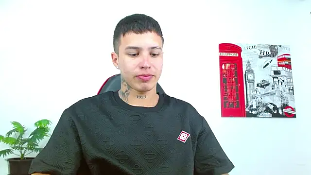 Snapshot of Cumandres18 chatting on 03.31.26 Cumandres18 online show from 03.31.26