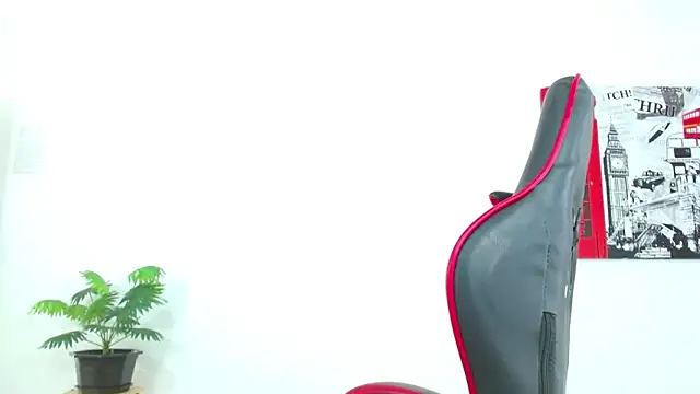 Snapshot of Cumandres18 chatting on 04.01.26 Cumandres18 online show from 04.01.26