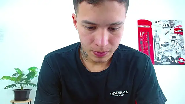 Snapshot of Cumandres18 chatting on 04.09.26 Cumandres18 online show from 04.09.26