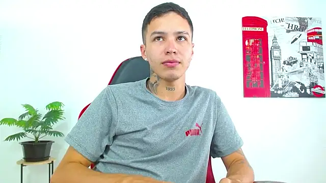 Snapshot of Cumandres18 chatting on 04.10.26 Cumandres18 online show from 04.10.26