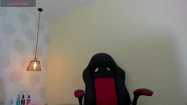 GIANAMILLER6 online show from 11.12.25