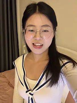 Snapshot of Ella-A9 chatting on 09.14.25 Ella-A9 online show from 09.14.25