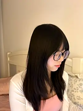 Ella-A9 online show from 11.20.25