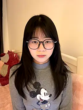 Ella-A9 online show from 12.03.25