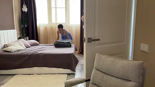 daniellia  online show from 03.16.26