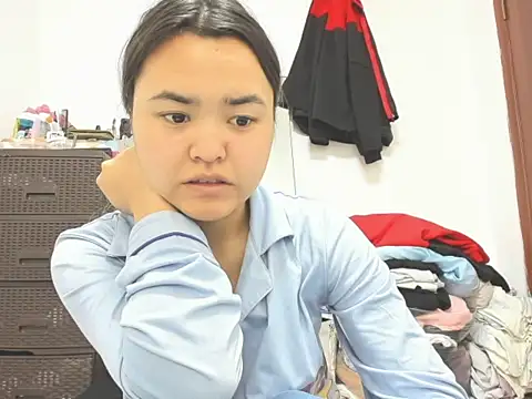 Snapshot of saika_blush chatting on 02.25.26 saika blush online show from 02.25.26