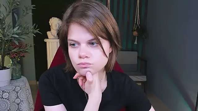 EllieMurler online show from 11.24.25