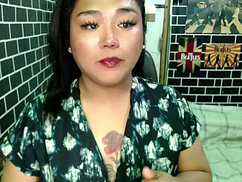 Snapshot of luluakovi_69 chatting on 10.01.25 luluakovi 69 online show from 10.01.25