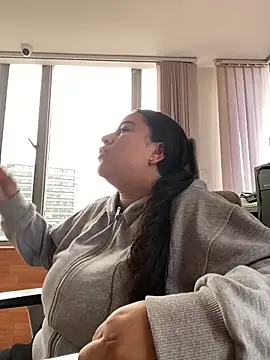 Zoey thompson online show from 03.27.26