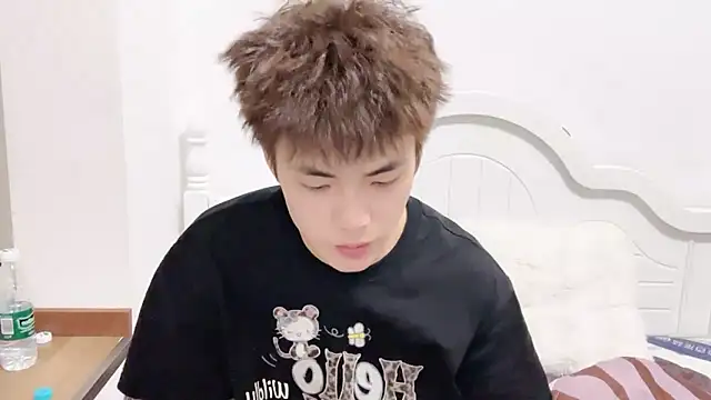 Snapshot of linger2563 chatting on 09.18.25 linger2563 online show from 09.18.25