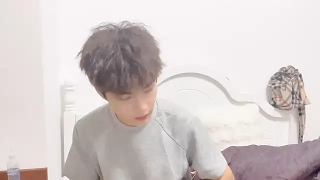 Snapshot of linger2563 chatting on 09.28.25 linger2563 online show from 09.28.25