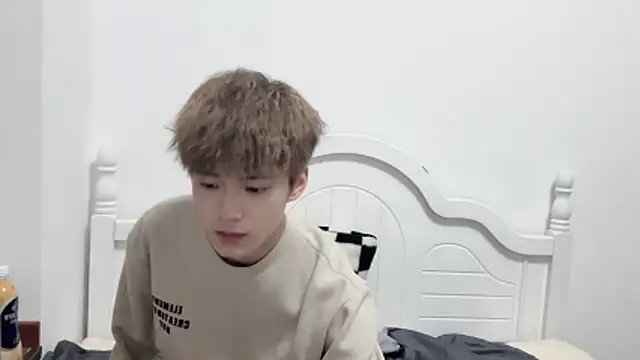 Snapshot of linger2563 chatting on 11.03.25 linger2563 online show from 11.03.25