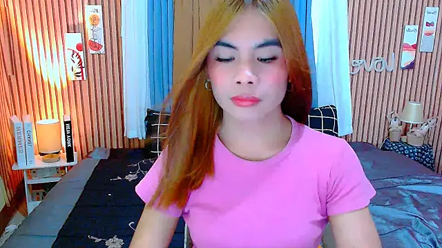 mikhaylahanderson online show from 11.14.25