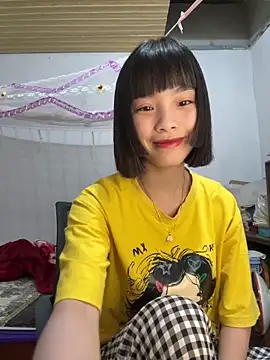 Snapshot of andymi1 chatting on 04.05.26 andymi1 online show from 04.05.26