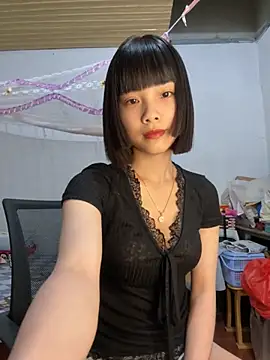Snapshot of andymi1 chatting on 04.15.26 andymi1 online show from 04.15.26