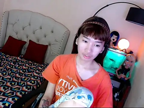 ShantalFoxxy  online show from 10.29.25