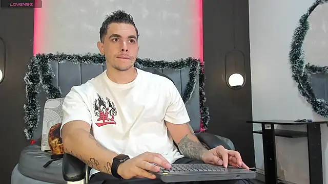 Liam walk  online show from 11.28.25