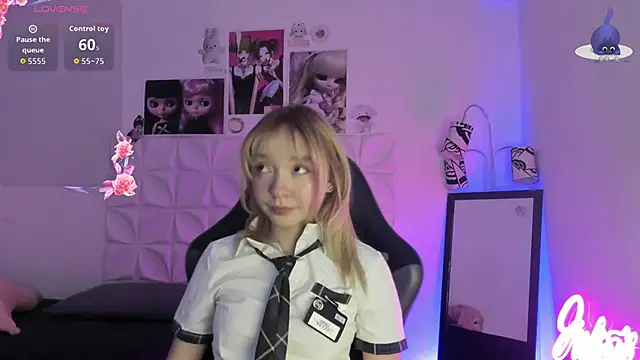 JuliethMoss online show from 10.23.25