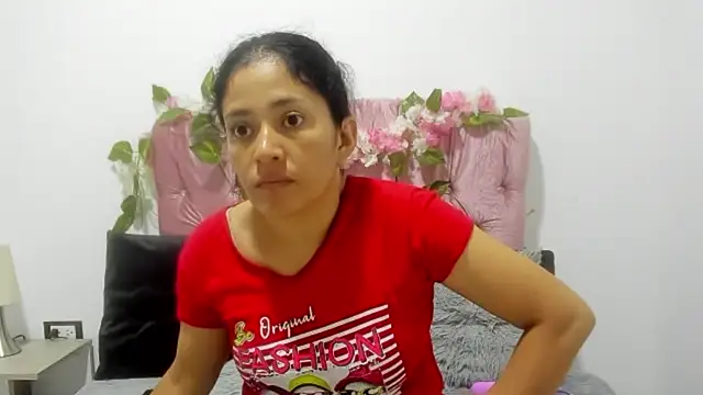 ivy moon05 online show from 01.16.26