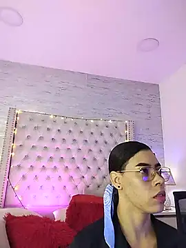 Snapshot of Pamelamiler__ chatting on 06.18.26 Pamelamiler online show from 06.18.26