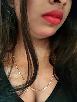 Maahhii 2 online show from 11.11.25