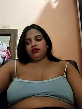 Maahhii 2 online show from 04.04.26