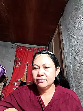 Everleigh mom online show from 10.13.25