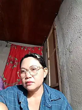 Everleigh mom online show from 10.15.25