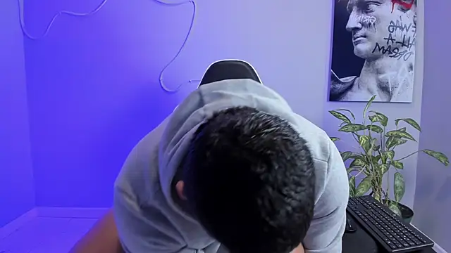 Snapshot of Maximus_Steel chatting on 09.14.25 Maximus Steel online show from 09.14.25