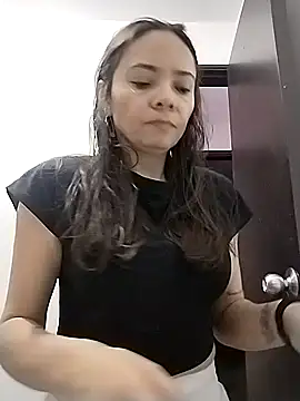 Cami Konor online show from 09.18.25