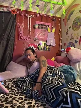 Snapshot of TranSexualJade95 chatting on 04.22.26 TranSexualJade95 online show from 04.22.26