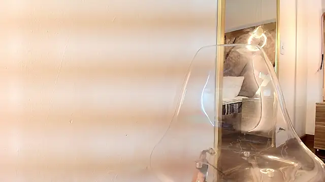 Snapshot of zarah_andrew__ chatting on 09.12.25 zarah andrew   online show from 09.12.25