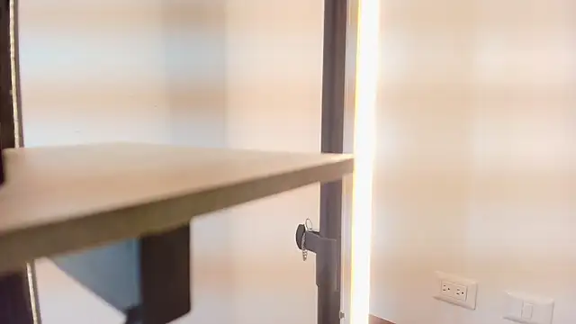 Snapshot of zarah_andrew__ chatting on 09.29.25 zarah andrew   online show from 09.29.25