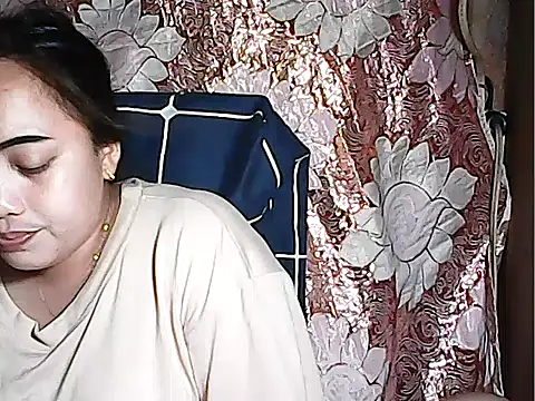 Snapshot of Pinay_Chubby20 chatting on 09.09.25 Pinay Chubby20 online show from 09.09.25
