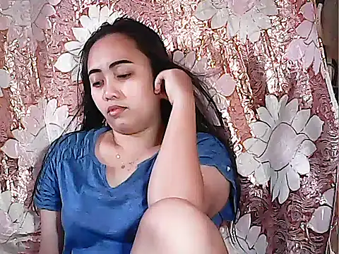 Snapshot of Pinay_Chubby20 chatting on 09.25.25 Pinay Chubby20 online show from 09.25.25