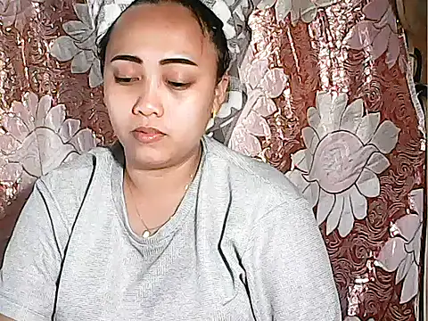 Snapshot of Pinay_Chubby20 chatting on 10.01.25 Pinay Chubby20 online show from 10.01.25