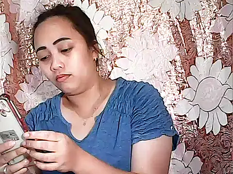 Snapshot of Pinay_Chubby20 chatting on 10.03.25 Pinay Chubby20 online show from 10.03.25